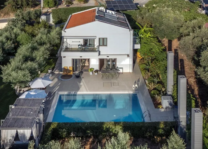 Sunlight Breeze Villa *