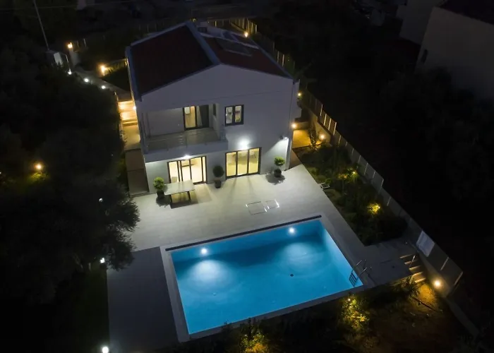 Sunlight Breeze Villa