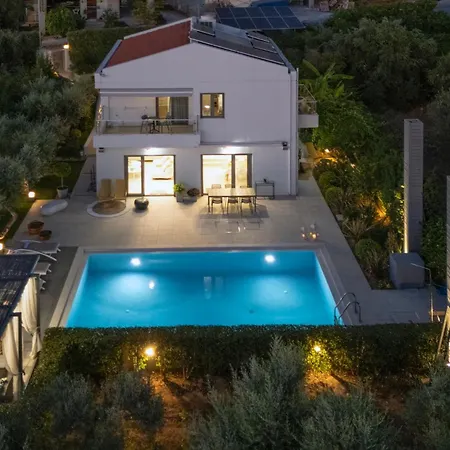 Sunlight Breeze Villa *